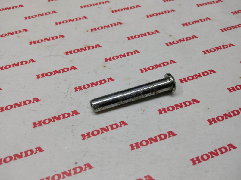 Goupille de repose pied ou de selle HONDA 95015-82000