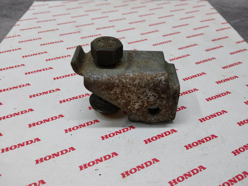 Chape se repose pieds AR OCCASION CB450CL450 HONDA 50711-292-000OCC