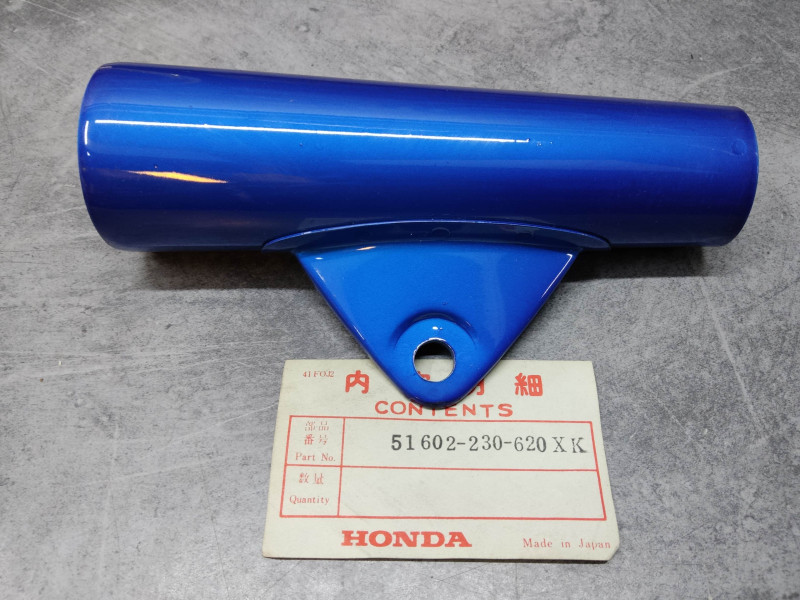 Patte de phare droit de CD125 couleur candy blue HONDA 51602-230-620XK