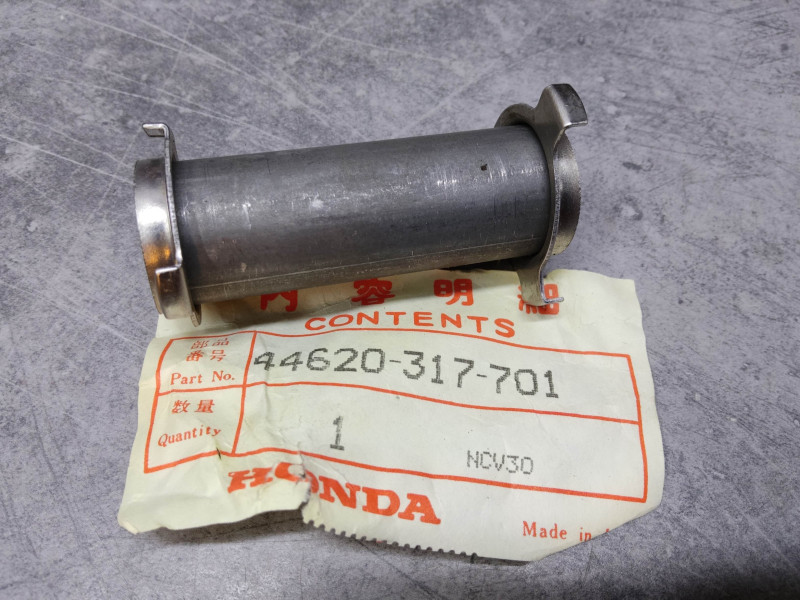 Entretoise des roulements de roue avant HONDA 250-360G 350-400F 44620-317-701