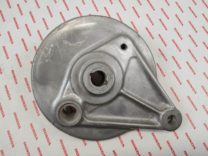 Flasque de frein AR NOS CB125 J (S3) HONDA 43100-128-670 NOS