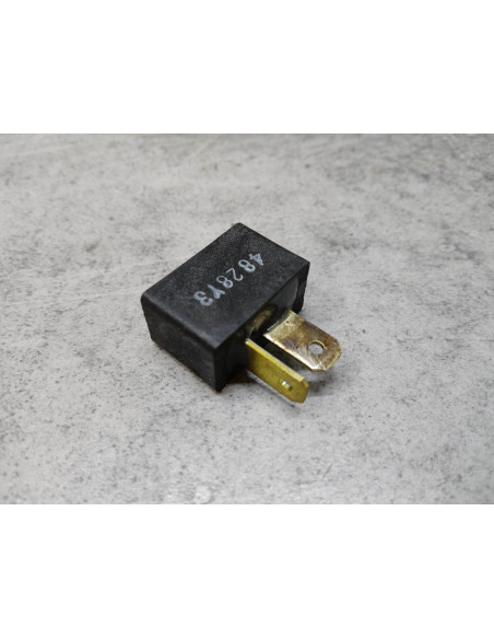 Rectifieur NOS HONDA 31700-124-008 NOS