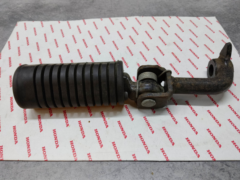 Repose pied avant D complet OCCASION CB750F1 HONDA 50630-392-000 OCC