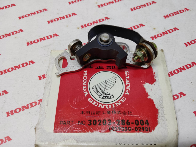 Rupteur origine coté droit CB250-350 HONDA 30203-286-004