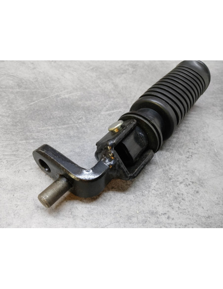 Repose pied AV droit CB250 N/ND/NDC/NDD CB400 N/NC/ND 80-84 HONDA 50630-443-700