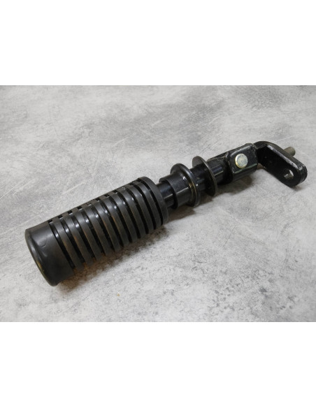 Repose pied AV droit CB250 N/ND/NDC/NDD CB400 N/NC/ND 80-84 HONDA 50630-443-700