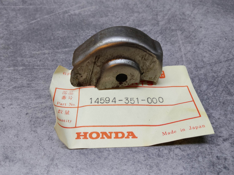 Godet métallique pignon avant de distribution CB125K5 HONDA 14594-351-000