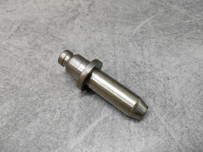 Guide de soupape échappement CB125S SL125 CB500Four CB550Four 120233243000