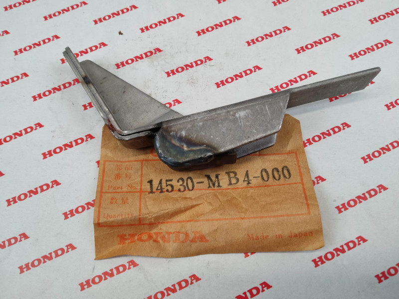 support inférieur du patin de distri cylindre AR VF1100 C HONDA 14530-MB4-000