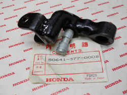 Support de repose pied AV gauche HONDA CB400F 50641-377-000B