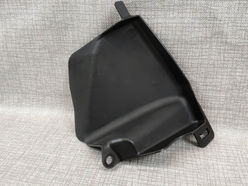 conduit capot inférieur G avant CBR600 RR 2009/2012 HONDA 64461-MFJ-A40