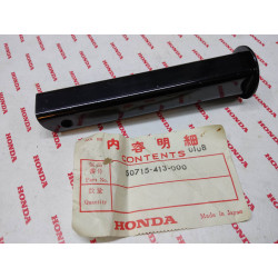 Tige repose pieds AR G/D pour ST70 MBX80 CB125TD CM125C HONDA 50715-413-000