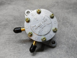Pompe à essence métalique MIKUNI 20L/H avec système de vide HONDA 16700-MIKUNI