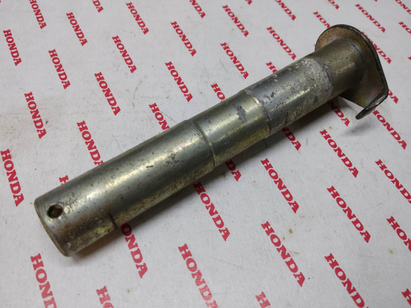 Axe de béquille C320A C320S CB50M TS50 HONDA 50526-031-000
