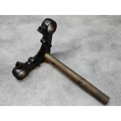 Té de fourche inférieur Ø tube 31mm pour CB125T/T2/TA/TB HONDA 53200-399-610ZA
