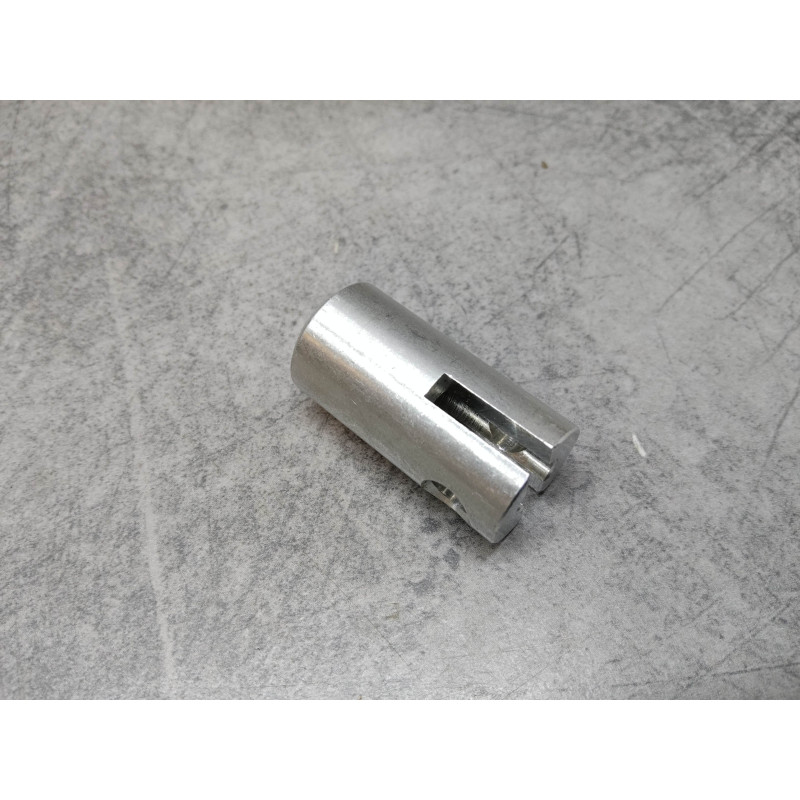 Piston de pompe à huile CB250 CB350 CL250 CL350 HONDA 15209-286-000