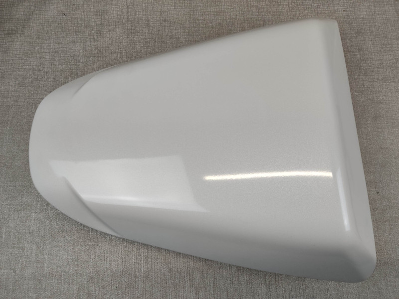 Capot de selle blanc perle VFR800 F 2014/2017 HONDA 77283-MJM-D00ZA *NHB53P*