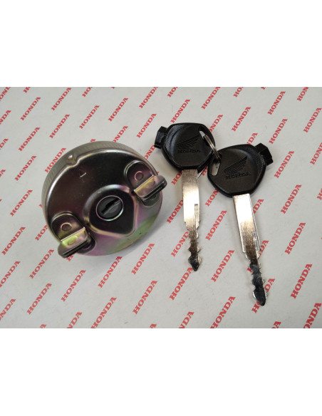 Bouchon essence avec deux clés LEAD 110 NHX 2008/2010 HONDA 17620-GFM-B10 neuf