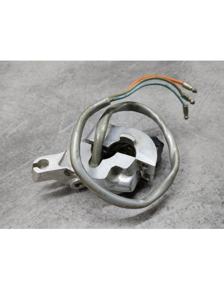 Commodo droit 3 fils de C50 C65idem 35251041023 HONDA 35251-041-000