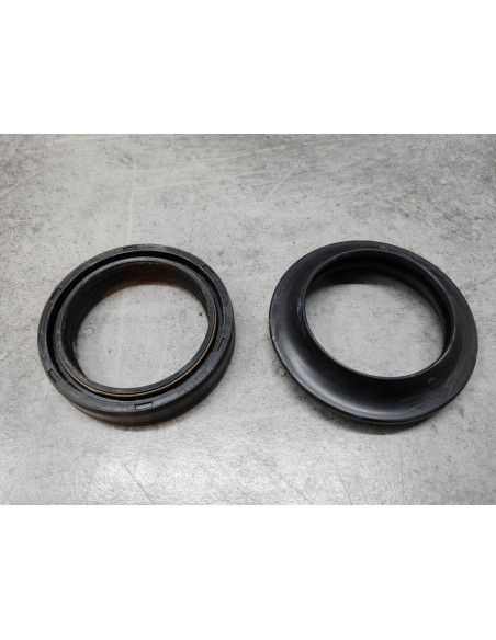 Kit joint spi + cache poussière de fourche CB600 CB75 HONDA 51490-MM5-305