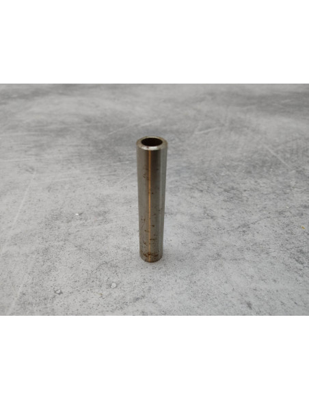 Axe de basculeur de CB125K5/JX CD125A CB125K3 HONDA 14451-230-000