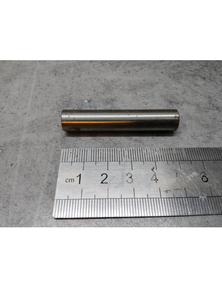 Axe de basculeur de CB125K5/JX CD125A CB125K3 HONDA 14451-230-000