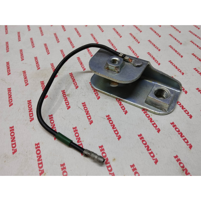 Support dans montage de clignotant de XL350 78 HONDA 33609-385-000