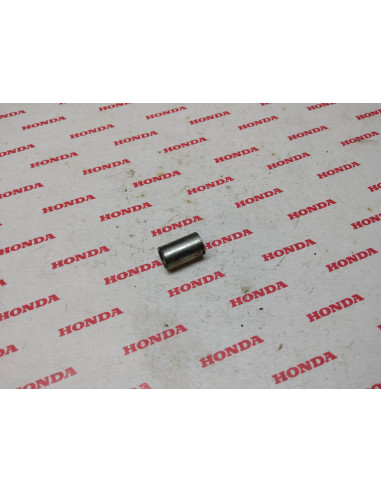 Entretoise HONDA 84706-307-000