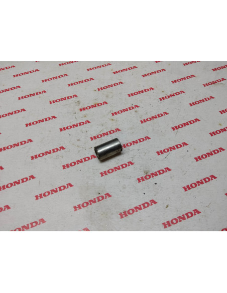 Entretoise HONDA 84706-307-000