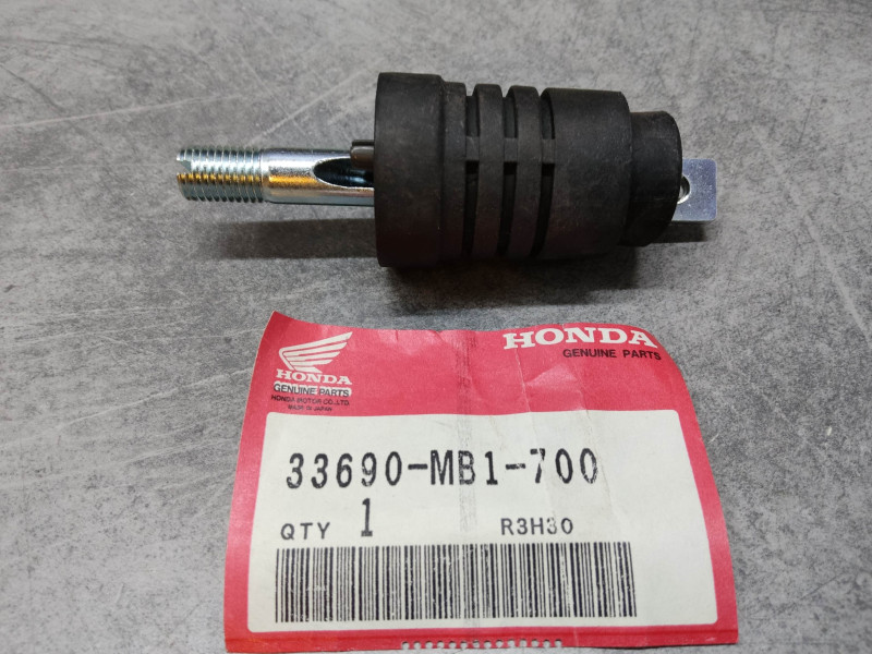 Tige de clignotant AR de VT750C 84-85 VF750C 83-84 HONDA 33690-MB1-700