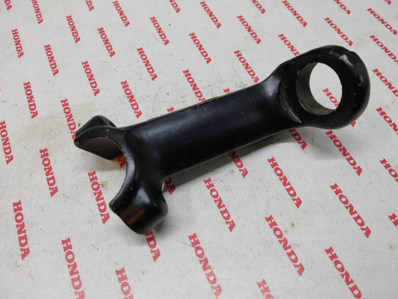 Support de clignotant avant droit occasion de XL125S 79 HONDA 53101-437-000OCC