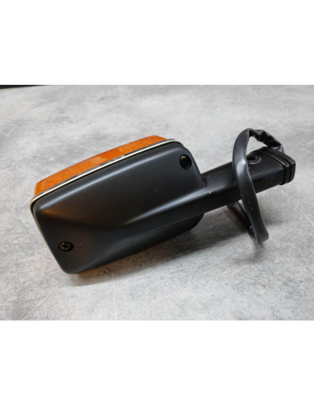 Clignotant avant droit de CB900FZ BOL D'OR HONDA 33400-438-601