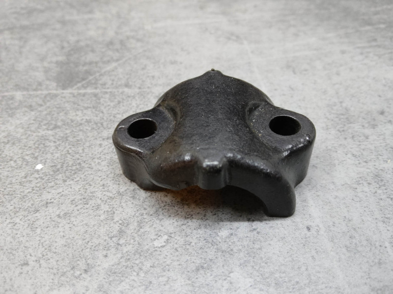 Bride maitre cylindre CB350 à CB750 Four CB500T CB250-360G HONDA 45517-300-003