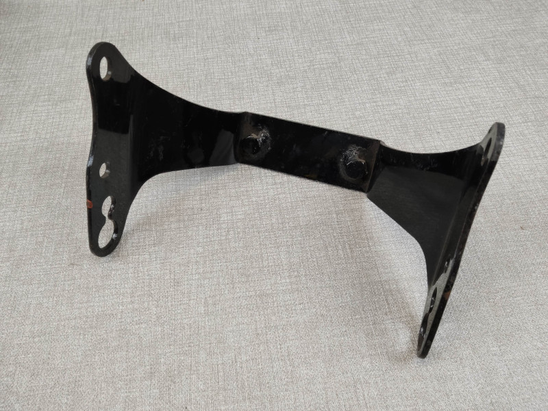 Support de selle NOS CB125 K3/K5 CB175 K3-K5 CL125 HONDA 50156-304-010B NOS
