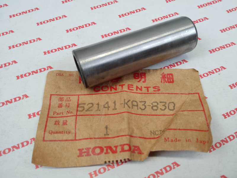 Entretoise dans montage de bras oscillant CR125 CR250 CR500 HONDA 52141-KA3-830