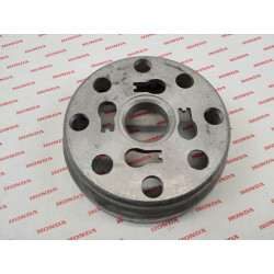 Cloche embrayage extérieur C100 C102 C105 C310 C320 CA100 HONDA 22100-001-080