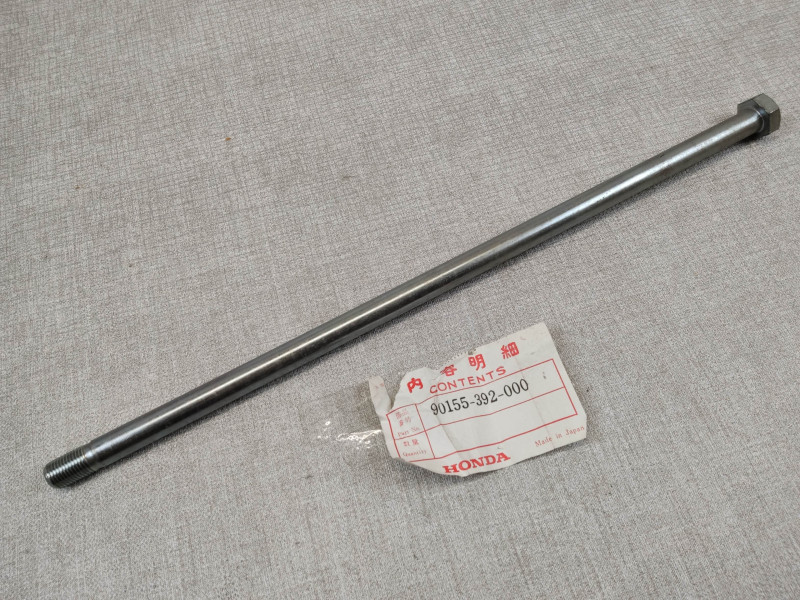 Axe moteur HONDA CB750 F1 K7 CBK CB750K 90155-392-000