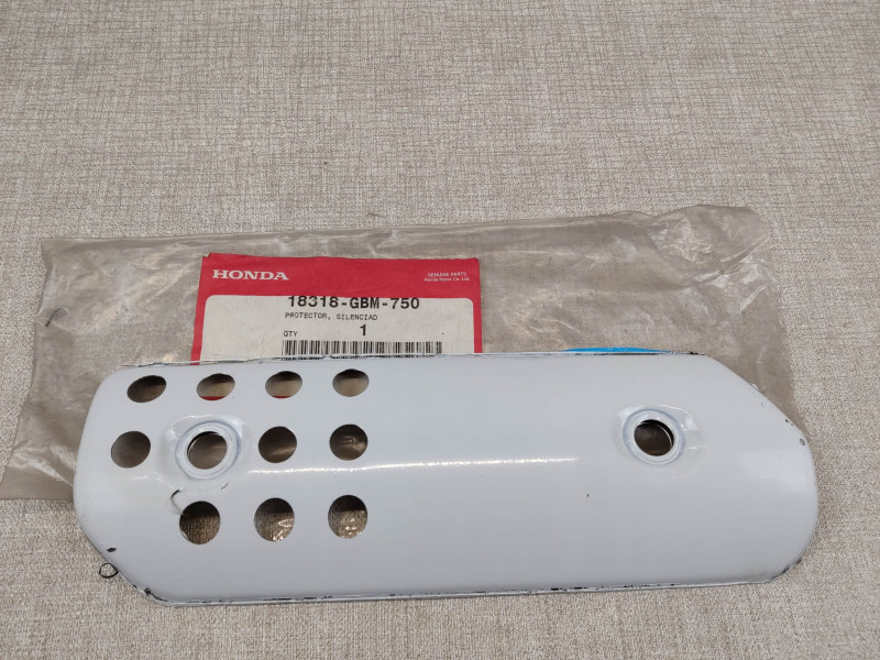 Grille chromée de pot d'echappement de SFX50 1995-2001 HONDA 18318-GBM-750