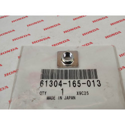 Ecrou fixation de phare ou garde boue de MTX80C CLR125 98 NT700V 06-16 XL100