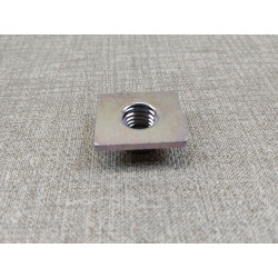 Ecrou fixation de phare ou garde boue de MTX80C CLR125 98 NT700V 06-16 XL100