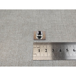 Ecrou fixation de phare ou garde boue de MTX80C CLR125 98 NT700V 06-16 XL100