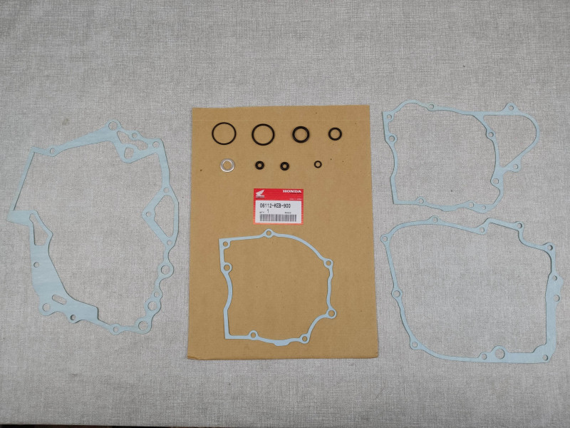 Pochette B joint bas moteur VT125 C SHADOW 1995/99 origine HONDA 06112-KEB-900