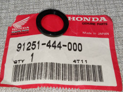 Joint moulé cache poussière 15x20x2.5 HONDA 91251-444-000