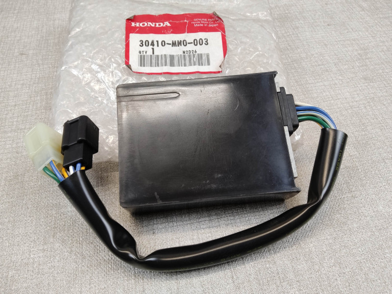 Boîtier CDI Honda VF750CH-CJ V45 87-88 réf. 30410-MN0-003