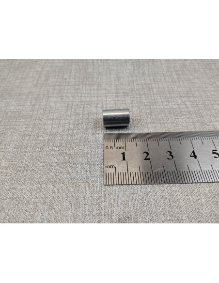 Entretoise 12.7x8.4mm HONDA 80109-061-010