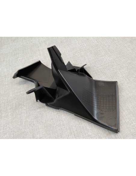 Couvercle B sup. avant droit VFR1200 F/FD 2010/11 HONDA 64155-MGE-000