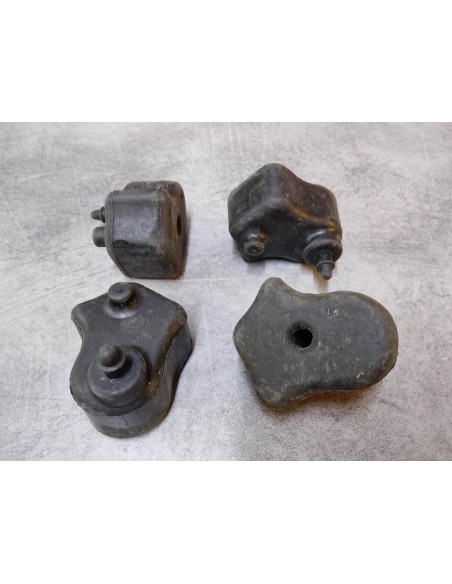 Kit de 8 silent bloc de roue arrière HONDA CB 750 Four NOS 41024-300-000