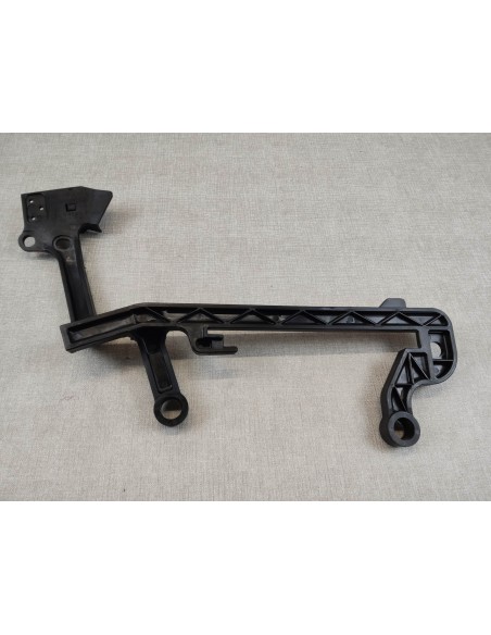 Support sacoche coté gauche de ST1100 1990-2000 neuf origine HONDA 84350-MT3-000