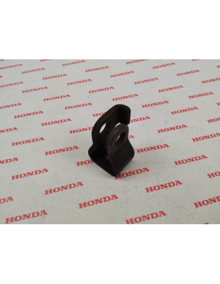pièce de jonction maitre cylindre ar / pédale divers modeles HONDA 46504-MAL-601