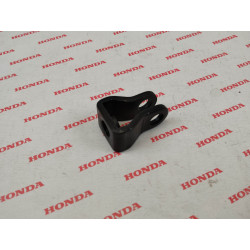 piece de jonction maitre cylindre / pédale CB750 Sevenfifty HONDA 46504-MAH-671